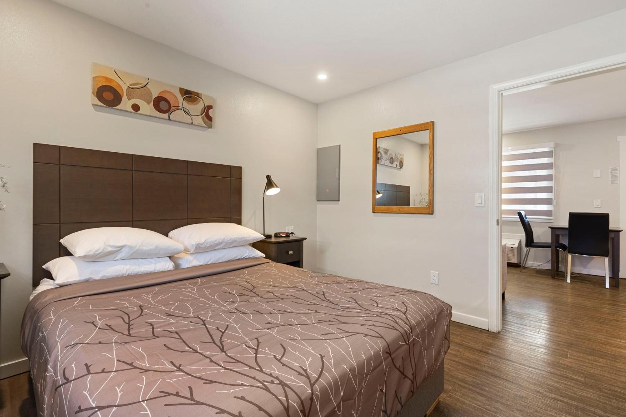 Oasis Inn Kelowna Dış mekan fotoğraf