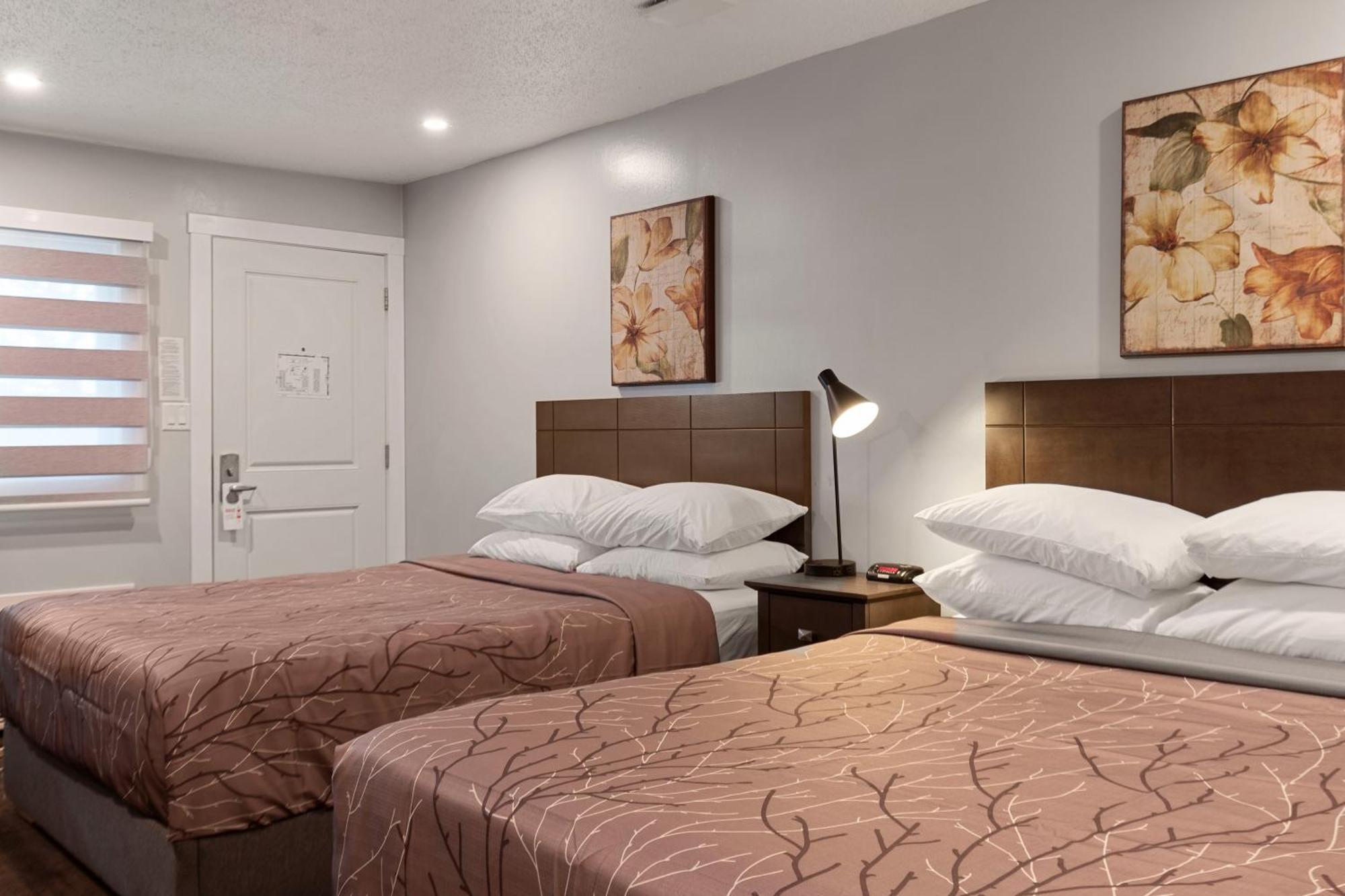 Oasis Inn Kelowna Dış mekan fotoğraf