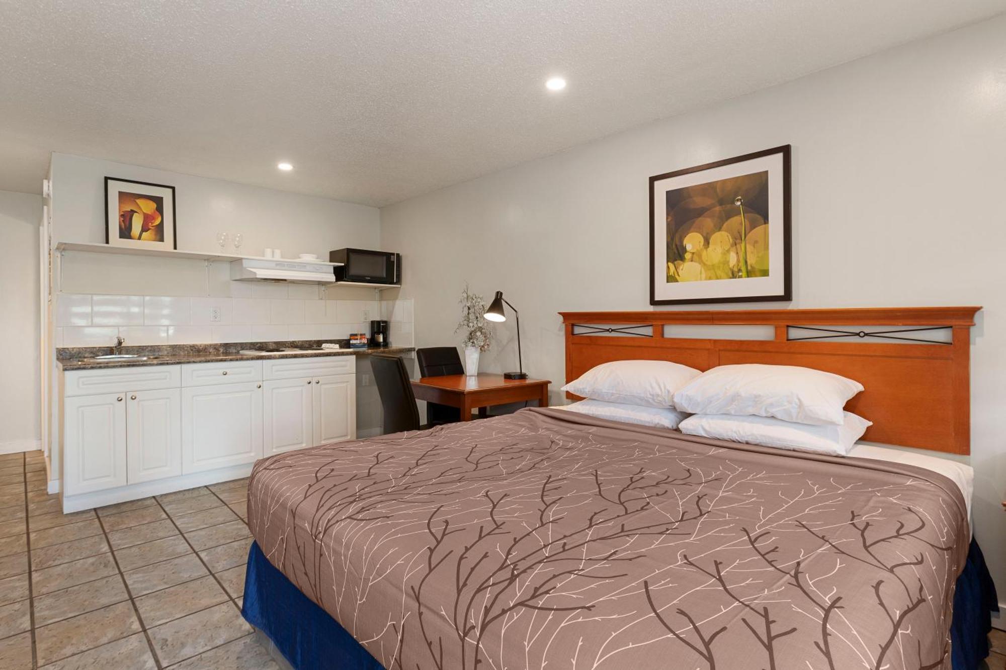 Oasis Inn Kelowna Dış mekan fotoğraf