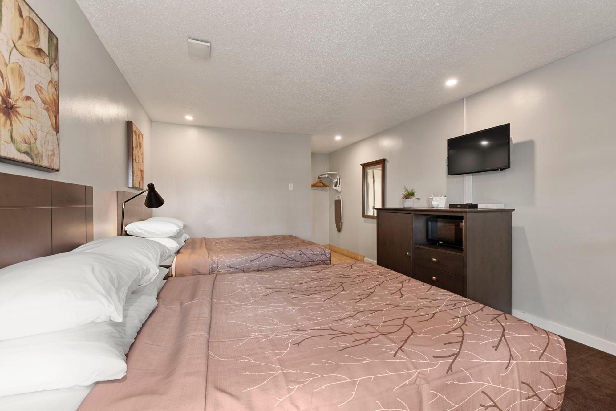 Oasis Inn Kelowna Dış mekan fotoğraf