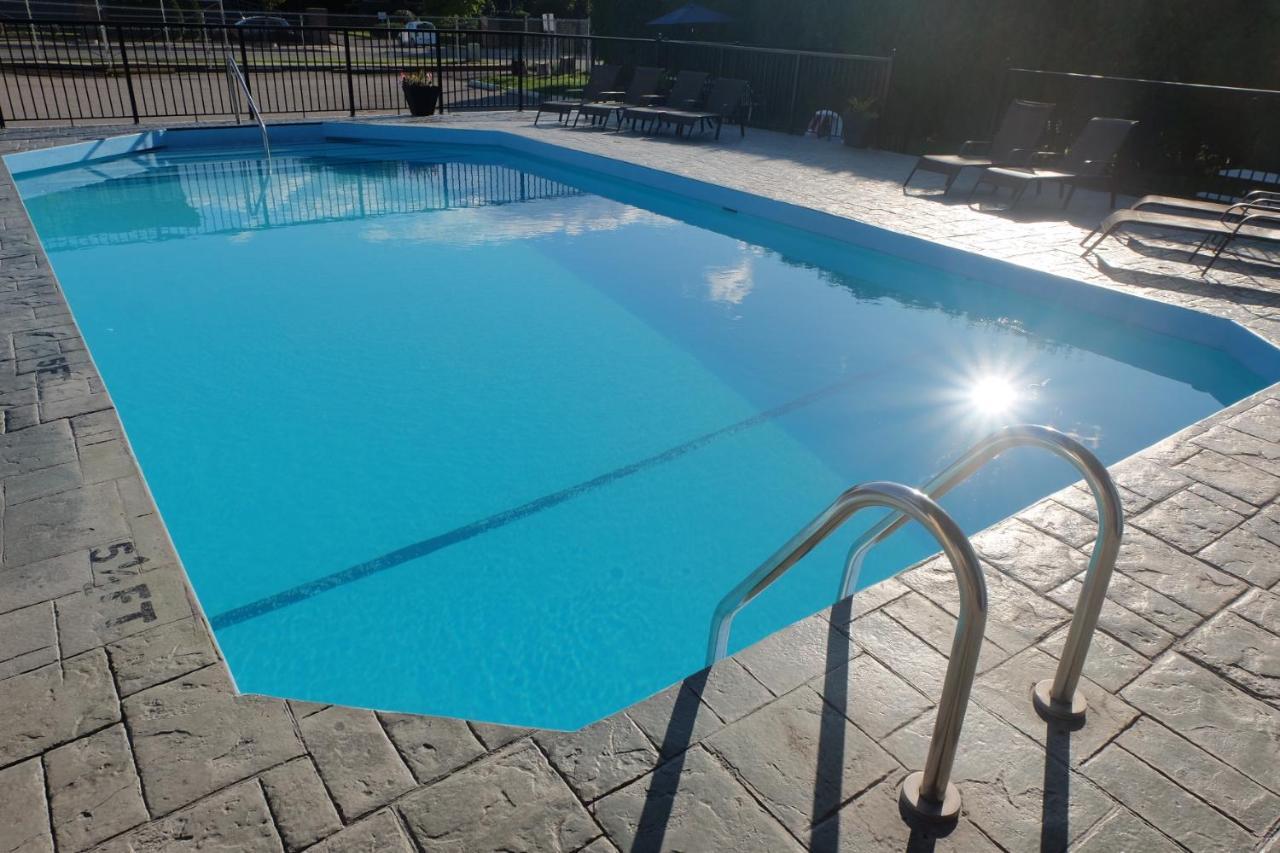 Oasis Inn Kelowna Dış mekan fotoğraf